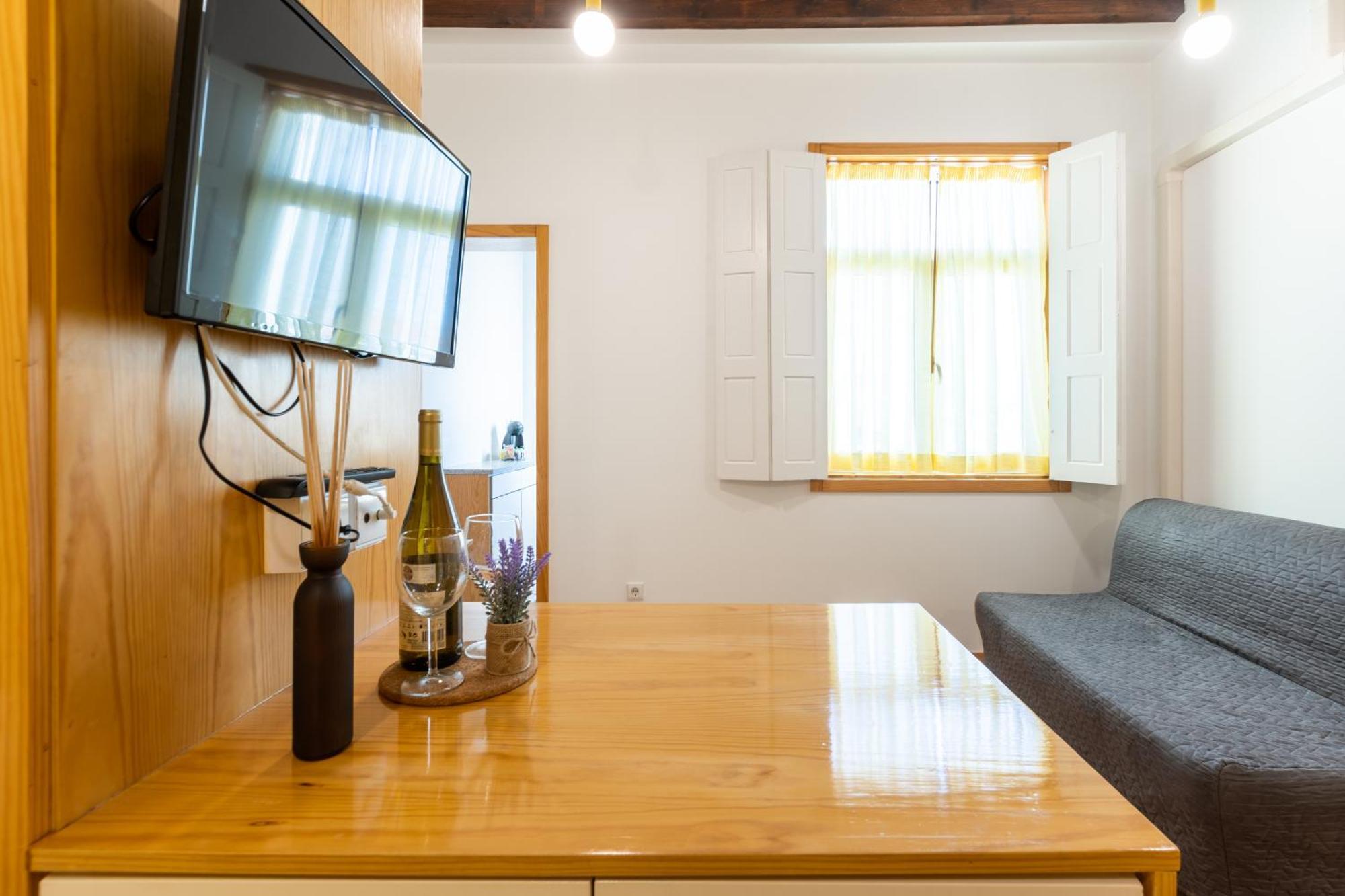 731 Costa Cabral Metro Residence Porto Phòng bức ảnh